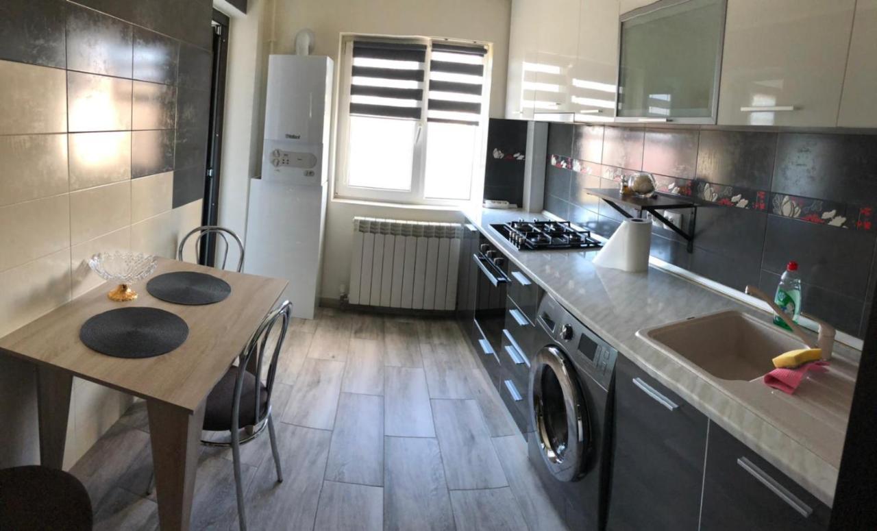 Apartament modern Târgoviște în regim hotelier Extérieur photo